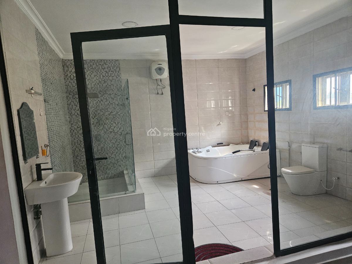 Well Maintained 4 Bedrooms Detached House with a Penthouse +2 Bedrooms, 37 Dende Street, Lekki Phase 1, Lekki, Lagos, House for Rent