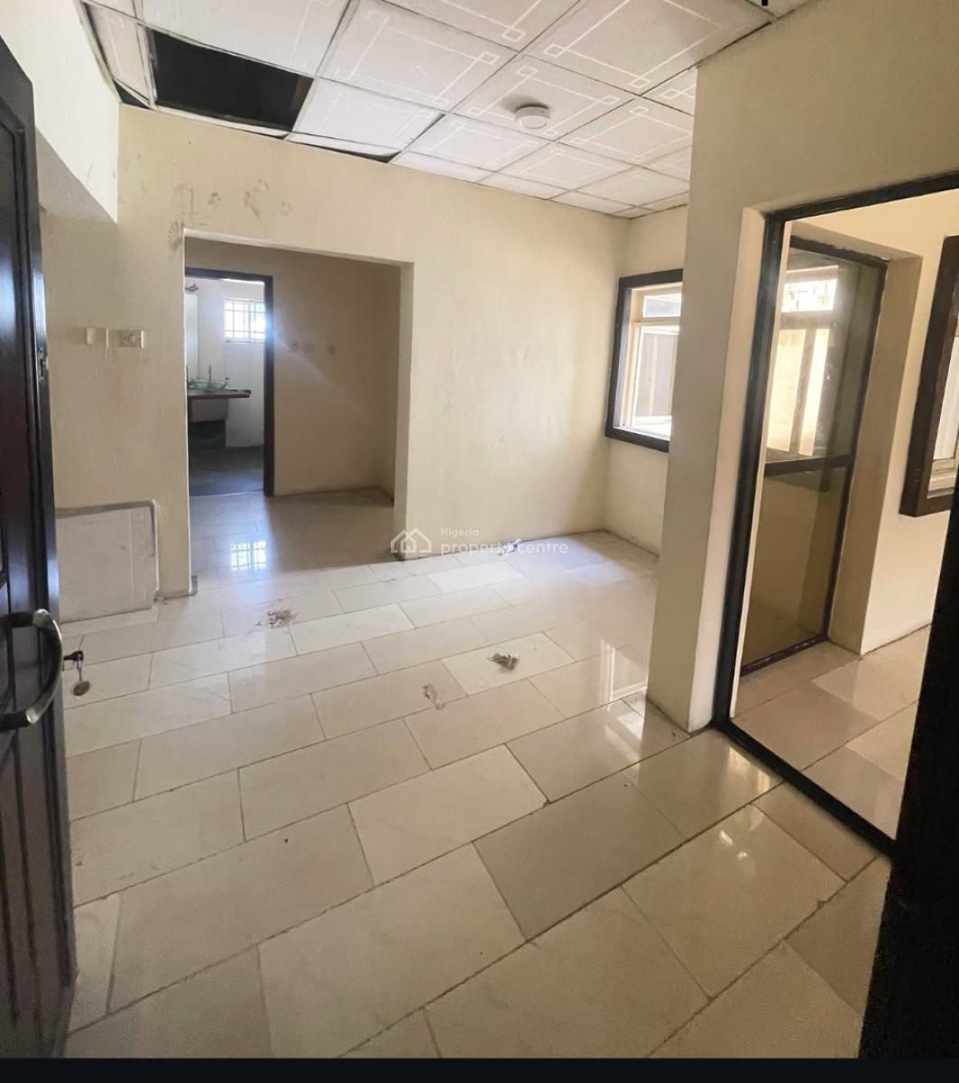 Self-serviced 5 Bedroom Semi-detached Duplex, Lekki Phase 1, Lekki, Lagos, Semi-detached Duplex for Rent