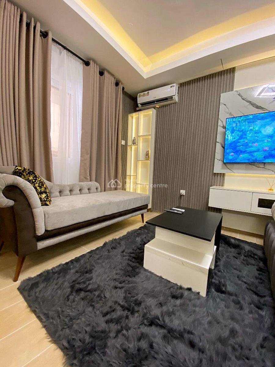 Fully Furnished and Luxury 1 Bedroom Serviced Apartment with Swimming Pool, Lekki Phase 1, Lekki, Lagos, Flat / Apartment for Rent
