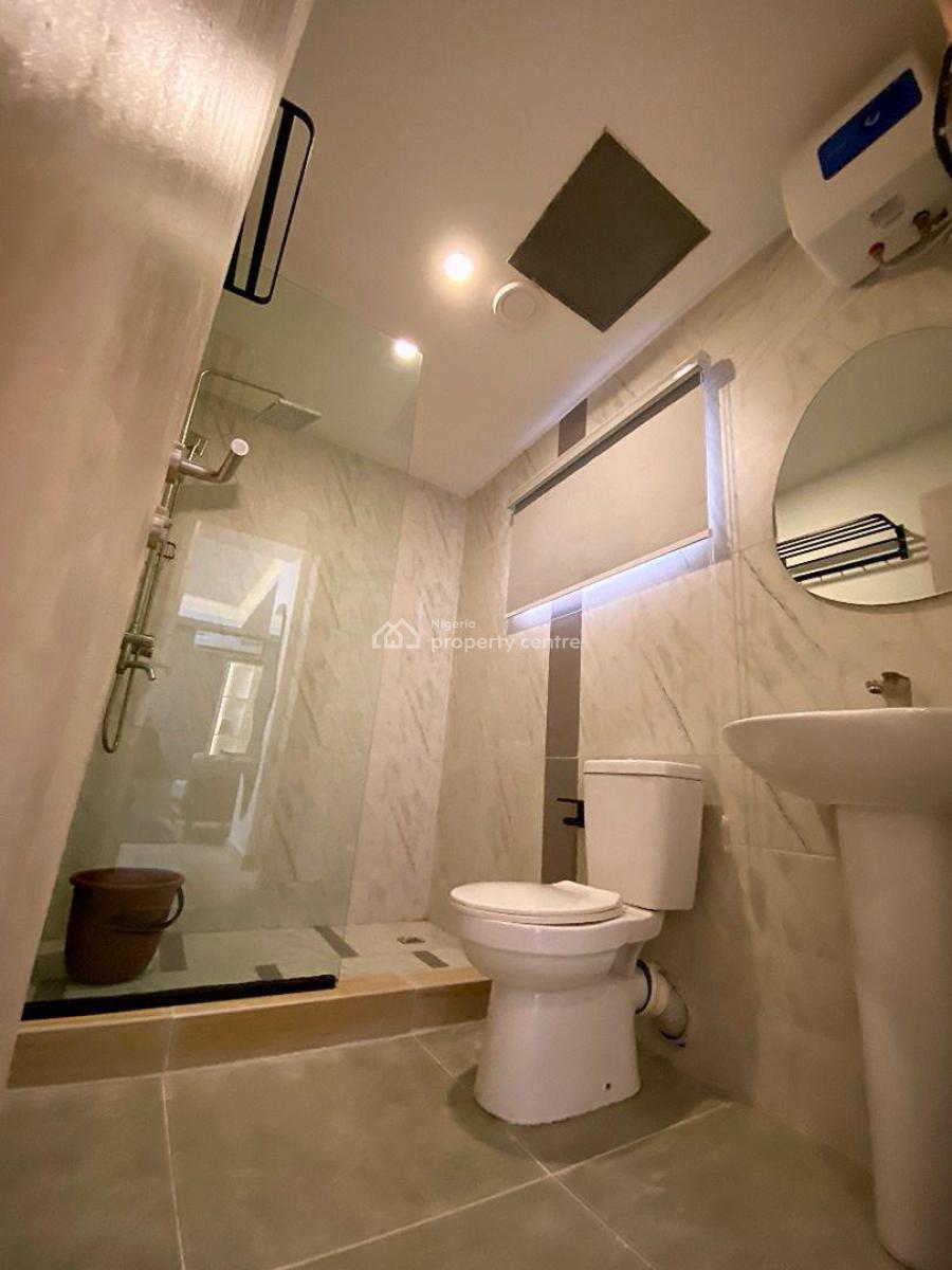 Fully Furnished and Luxury 1 Bedroom Serviced Apartment with Swimming Pool, Lekki Phase 1, Lekki, Lagos, Flat / Apartment for Rent