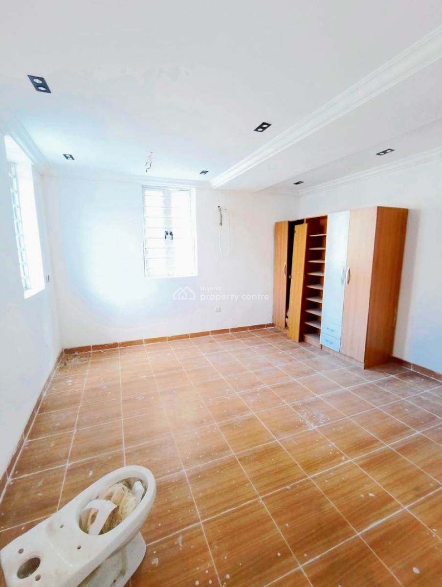 Beautifully Designed 3 Bedroom Apartment Plus Solar & Inverter, Yaba, Lagos, Flat / Apartment for Sale