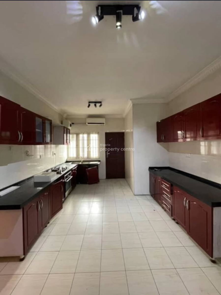 Serviced 2 Bedroom Penthouse with a Study Room, Lekki Phase 1, Lekki, Lagos, House for Rent