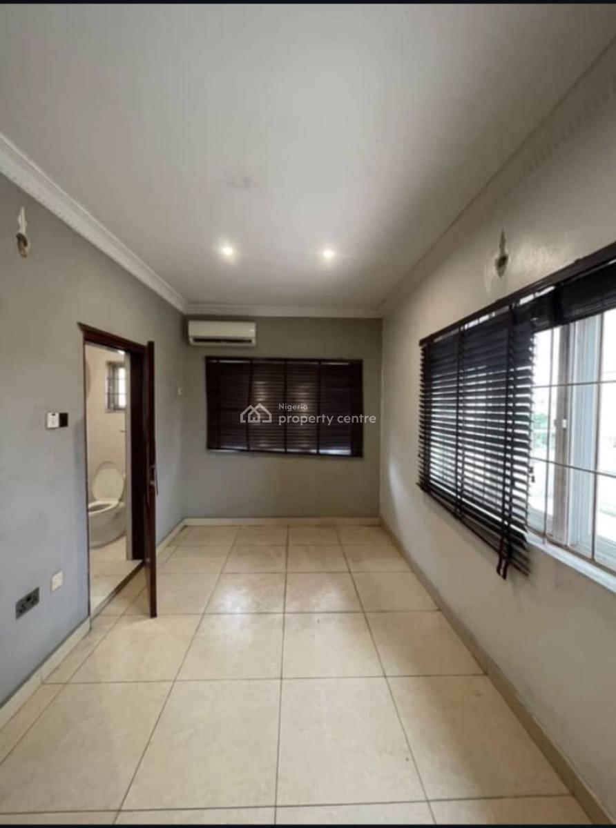 Serviced 2 Bedroom Penthouse with a Study Room, Lekki Phase 1, Lekki, Lagos, House for Rent