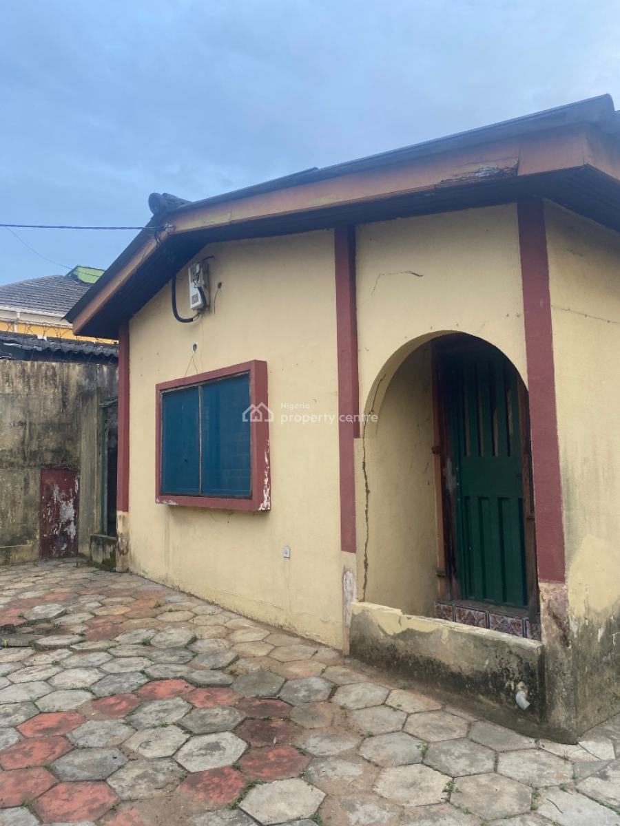 Nice 3 Bedroom Bungalow, Gbajumo Street, Adeniran Ogunsanya, Surulere, Lagos, House for Sale