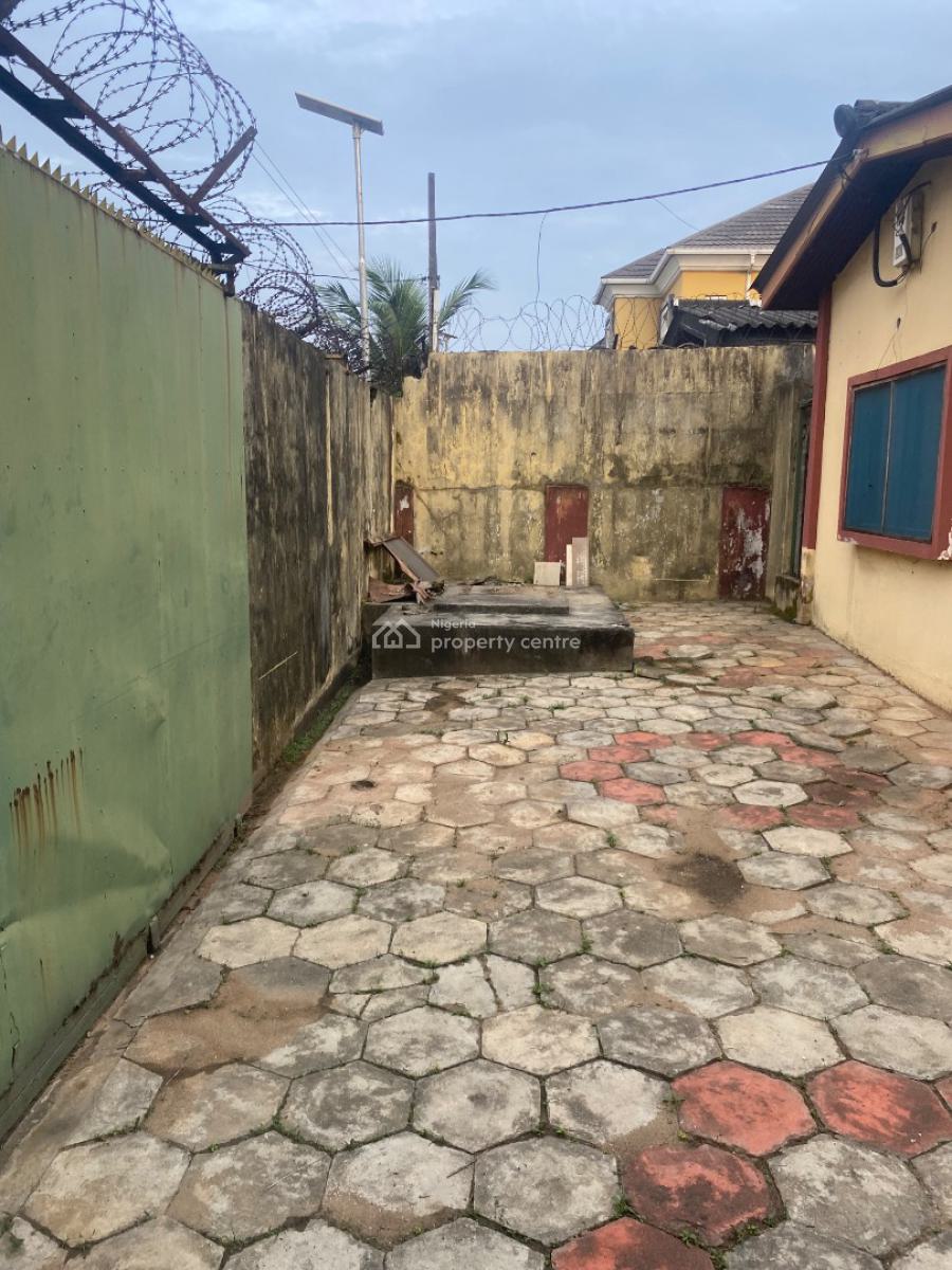 Nice 3 Bedroom Bungalow, Gbajumo Street, Adeniran Ogunsanya, Surulere, Lagos, House for Sale