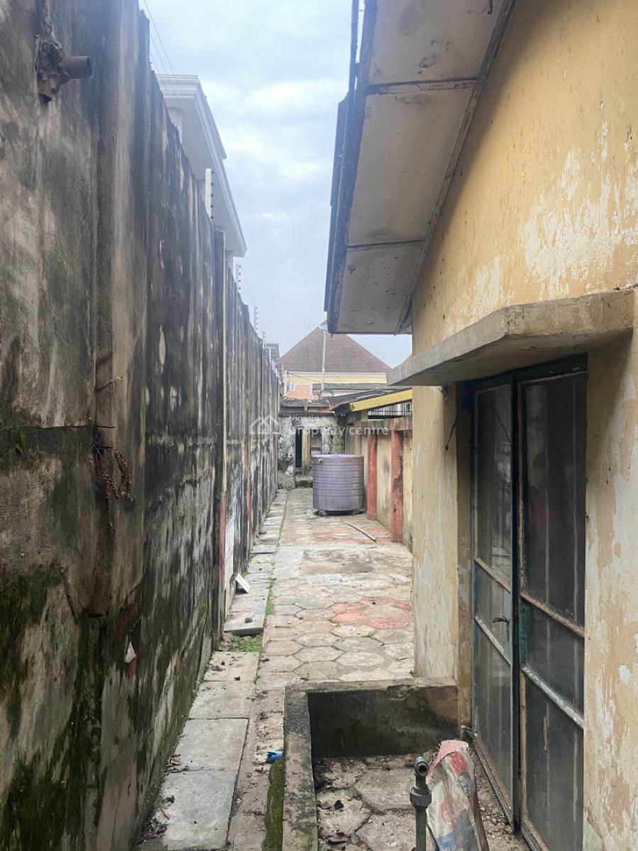 Nice 3 Bedroom Bungalow, Gbajumo Street, Adeniran Ogunsanya, Surulere, Lagos, House for Sale