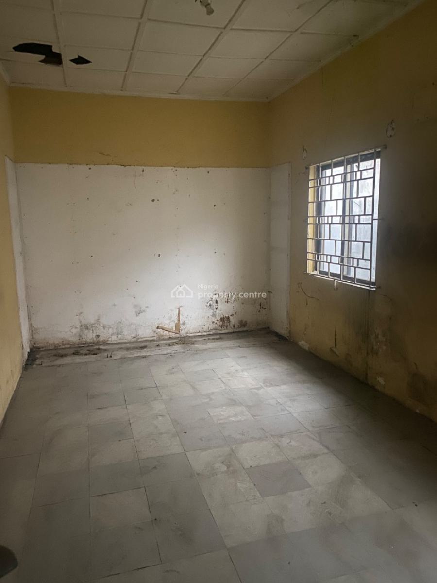 Nice 3 Bedroom Bungalow, Gbajumo Street, Adeniran Ogunsanya, Surulere, Lagos, House for Sale