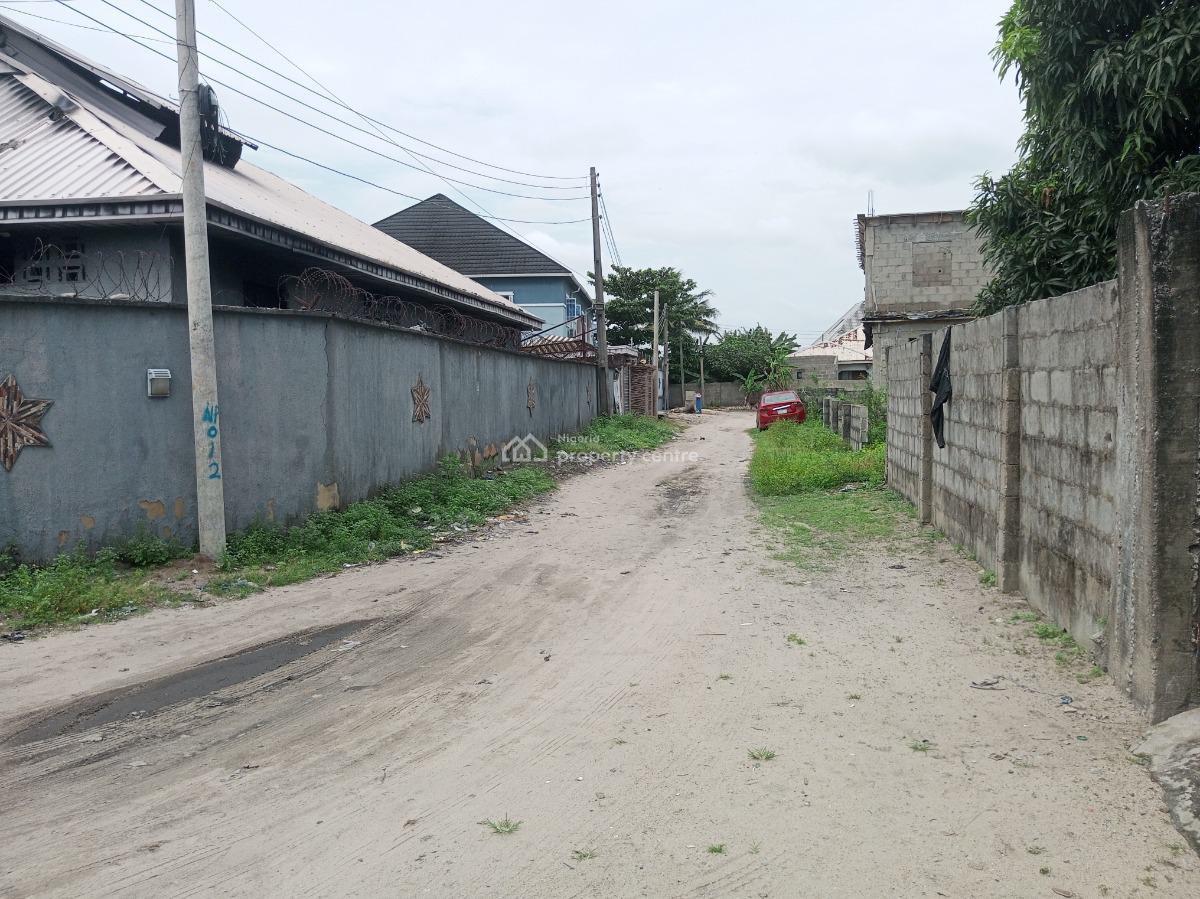Fenced Cornerpiece Land  with Bungalow in Developed Location, Ogombo, Ajah, Lagos, Land for Sale
