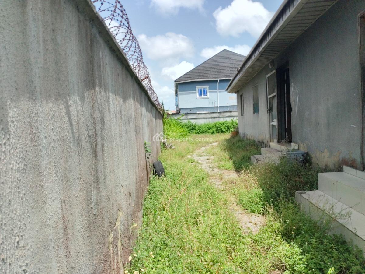 Fenced Cornerpiece Land  with Bungalow in Developed Location, Ogombo, Ajah, Lagos, Residential Land for Sale