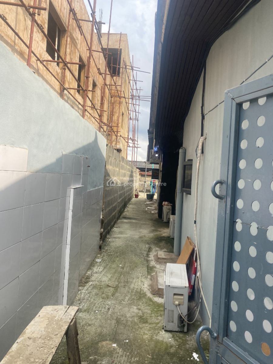 Nice and Newly Renovated 4 Bedroom Bungalow with an Open Space, Bassie Ogamba Street, Adeniran Ogunsanya, Surulere, Lagos, House for Sale