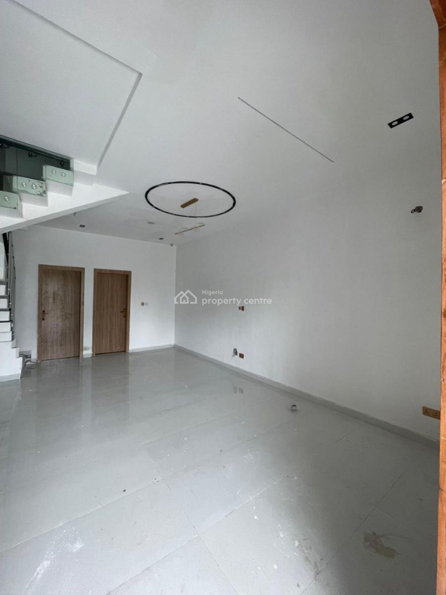 4 Bedrooms Terraces Detached, Ikota, Lekki, Lagos, Terraced Duplex for Sale