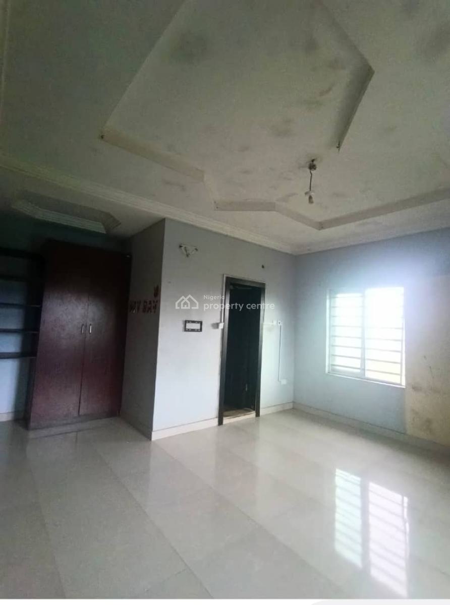 Clean 2 Bedroom Apartment, Beside Lbs, Sangotedo, Ajah, Lagos, Flat / Apartment for Rent