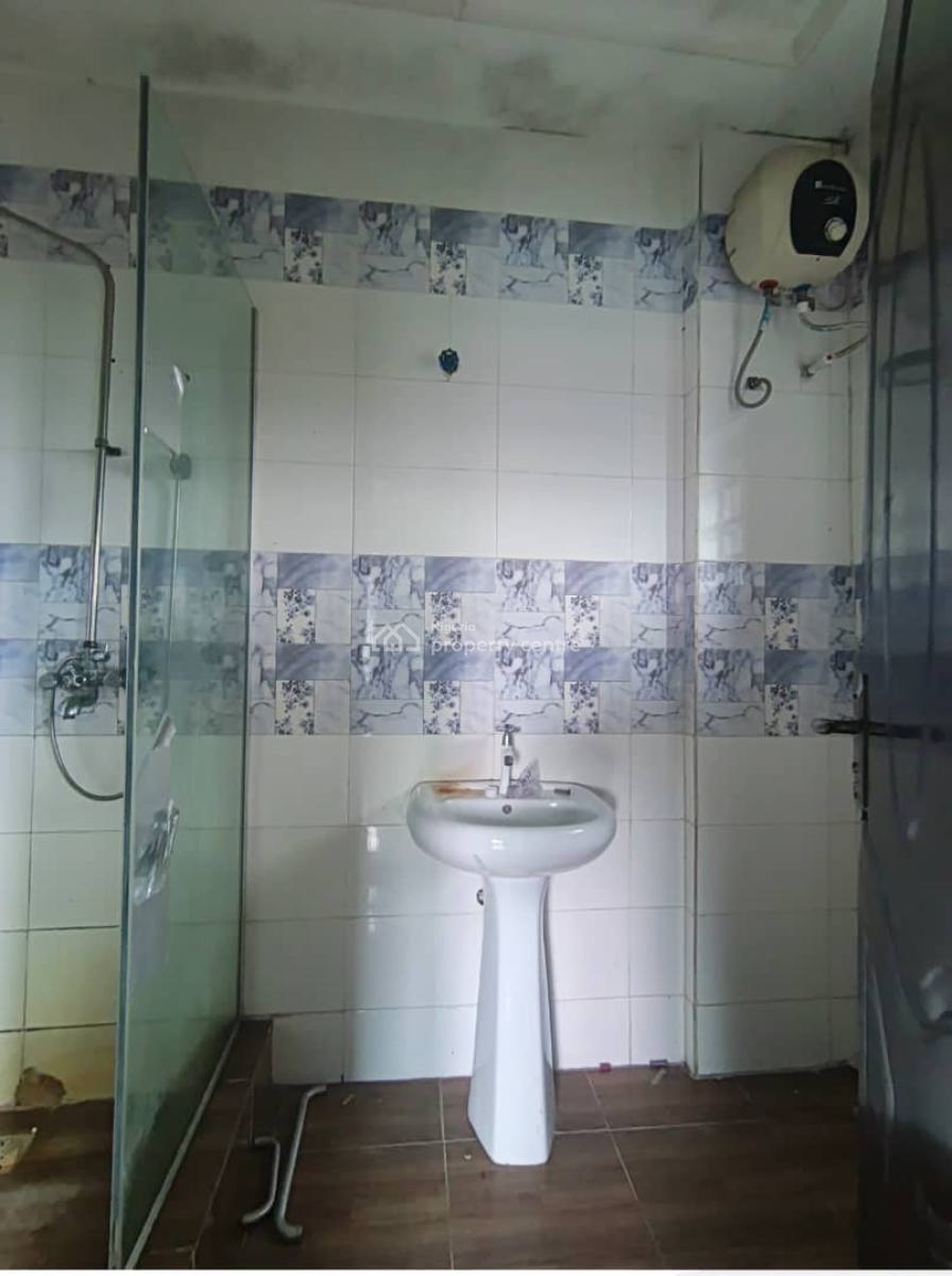 Clean 2 Bedroom Apartment, Beside Lbs, Sangotedo, Ajah, Lagos, Flat / Apartment for Rent