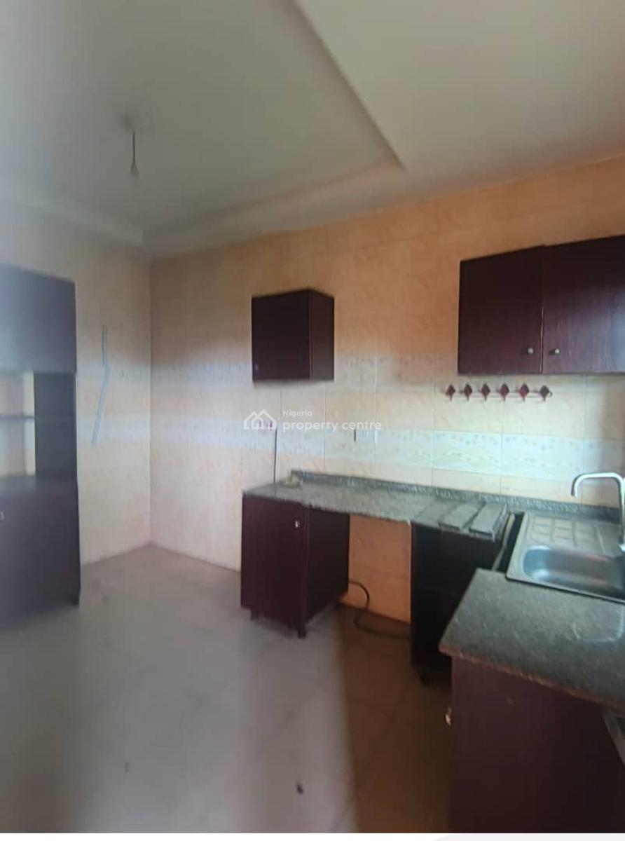 Clean 2 Bedroom Apartment, Beside Lbs, Sangotedo, Ajah, Lagos, Flat / Apartment for Rent