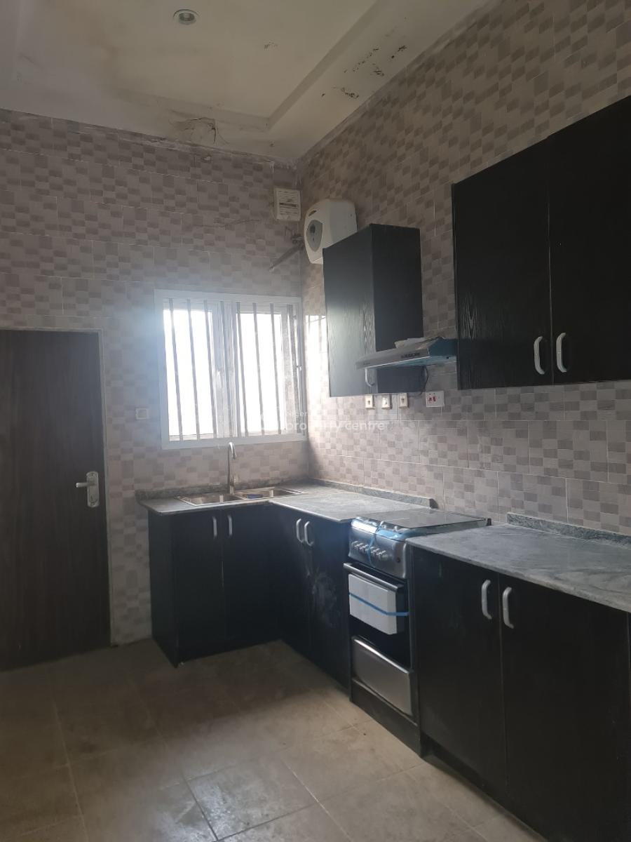 Exquisite 4-bedroom Terrace with Bq, Apo Resettlement, Apo, Abuja, Terraced Duplex for Sale
