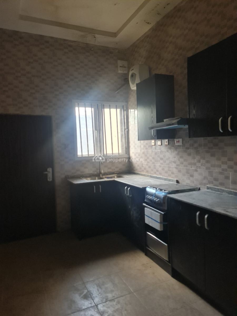 Exquisite 4-bedroom Terrace with Bq, Apo Resettlement, Apo, Abuja, Terraced Duplex for Sale