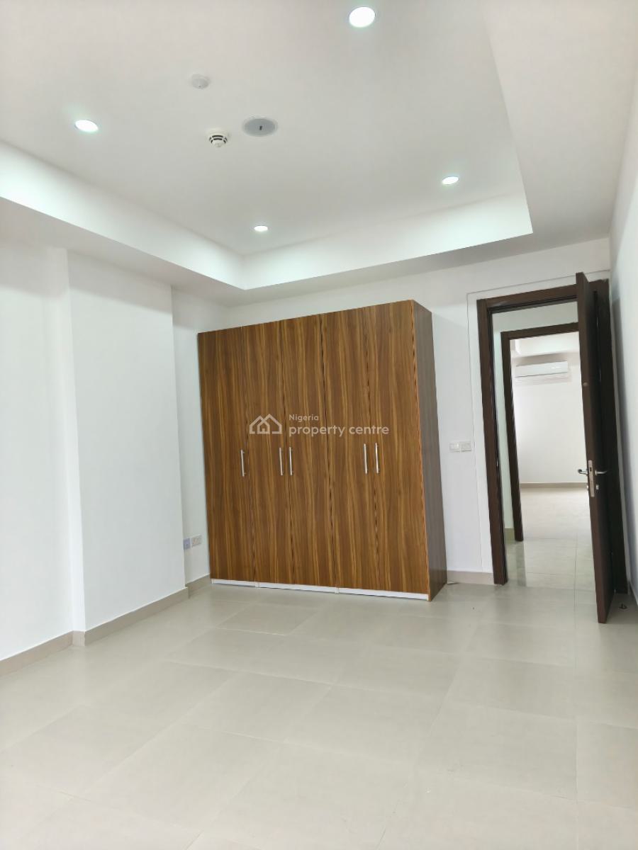 Super Luxury Serviced 3 Bedroom Flat with Bq, Central Estate Lekki Phase 1, Lekki, Lagos, Flat / Apartment for Sale