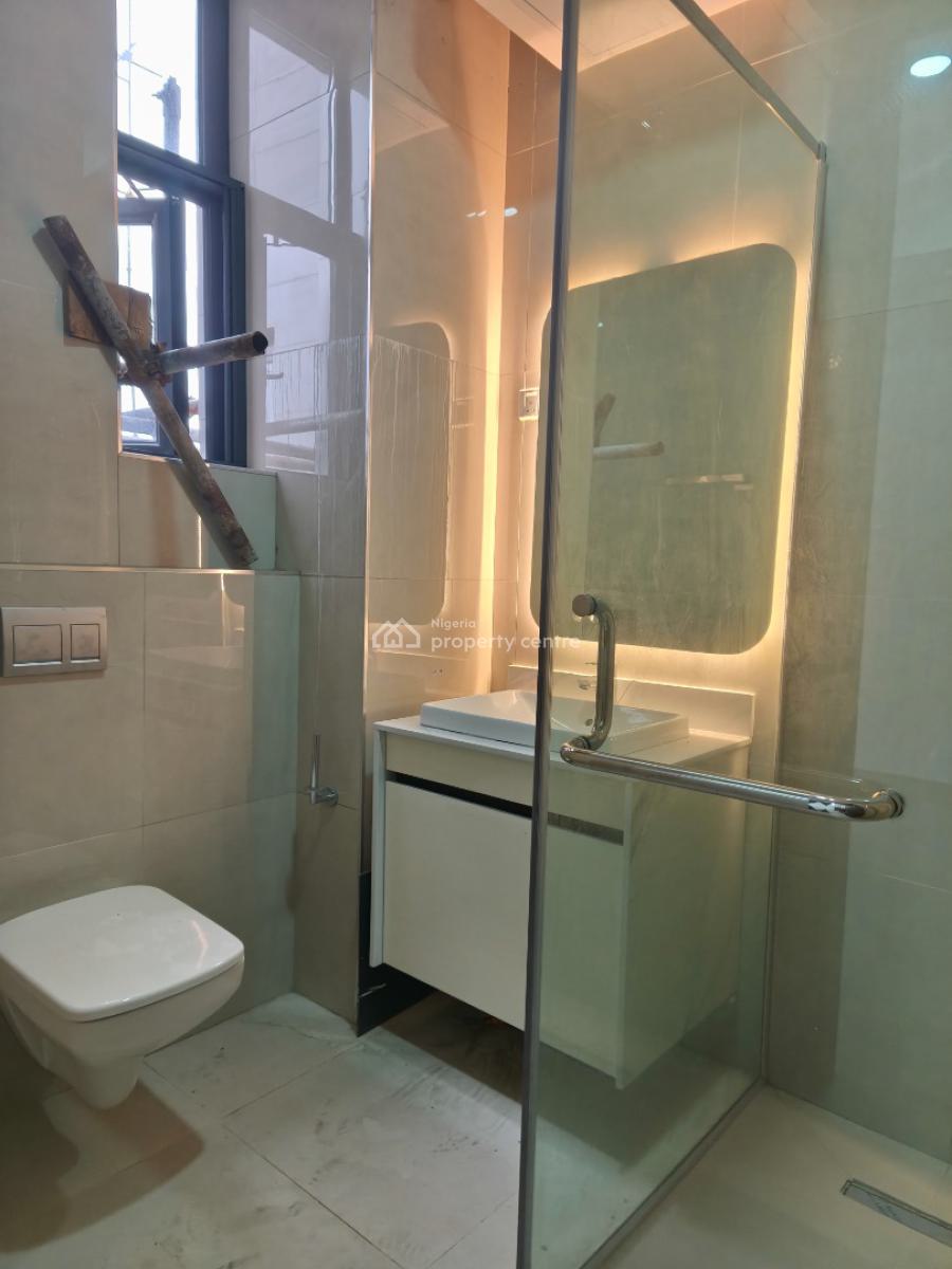 Super Luxury Serviced 3 Bedroom Flat with Bq, Central Estate Lekki Phase 1, Lekki, Lagos, Flat / Apartment for Sale