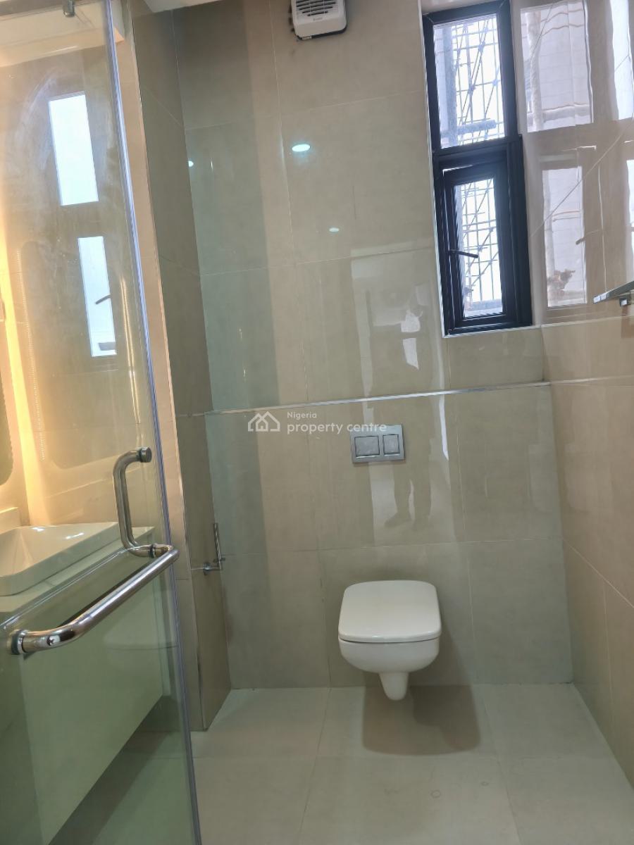 Super Luxury Serviced 3 Bedroom Flat with Bq, Central Estate Lekki Phase 1, Lekki, Lagos, Flat / Apartment for Sale