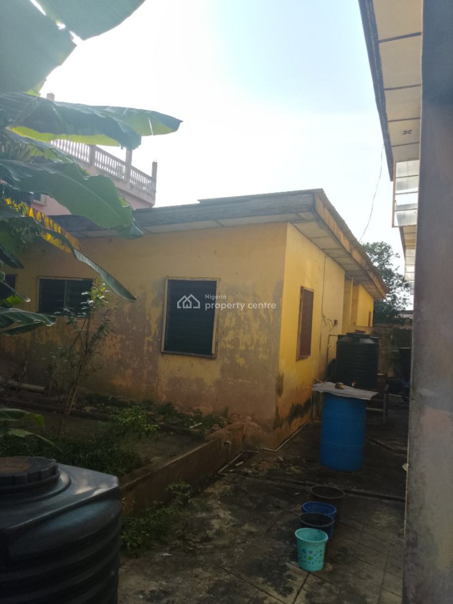 Land Measuring 922sqm with Demolishable Twin Duplex, Ikolaba Estate, New Bodija, Ibadan, Oyo, Residential Land for Sale