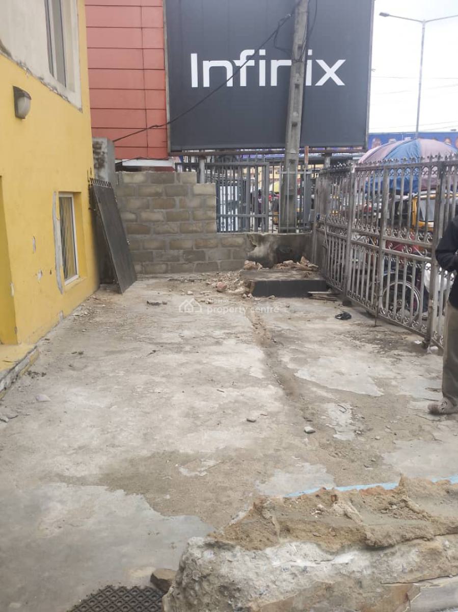 Relatively Old 3 Bedroom Duplex with 2 Bedroom Bq on Land Size 461sqm, Along Adeniran Ogunsanya Street,, Surulere, Lagos, House for Sale