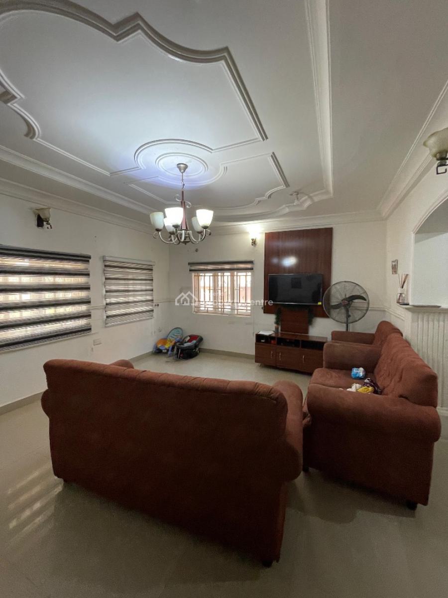 Fairly Used 3 Bedroom Fully Detached Bungalow, Lugbe District, Abuja, Detached Bungalow for Rent