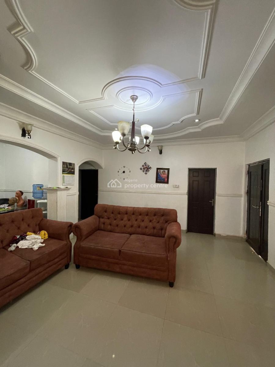 Fairly Used 3 Bedroom Fully Detached Bungalow, Lugbe District, Abuja, Detached Bungalow for Rent