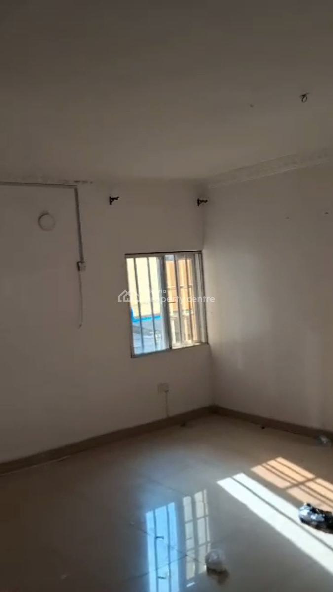Neat, Spacious 2 Bedroom Apartment, Off Toyin Street, Ikeja, Lagos, Flat / Apartment for Rent