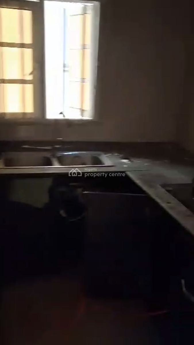 Neat, Spacious 2 Bedroom Apartment, Off Toyin Street, Ikeja, Lagos, Flat / Apartment for Rent