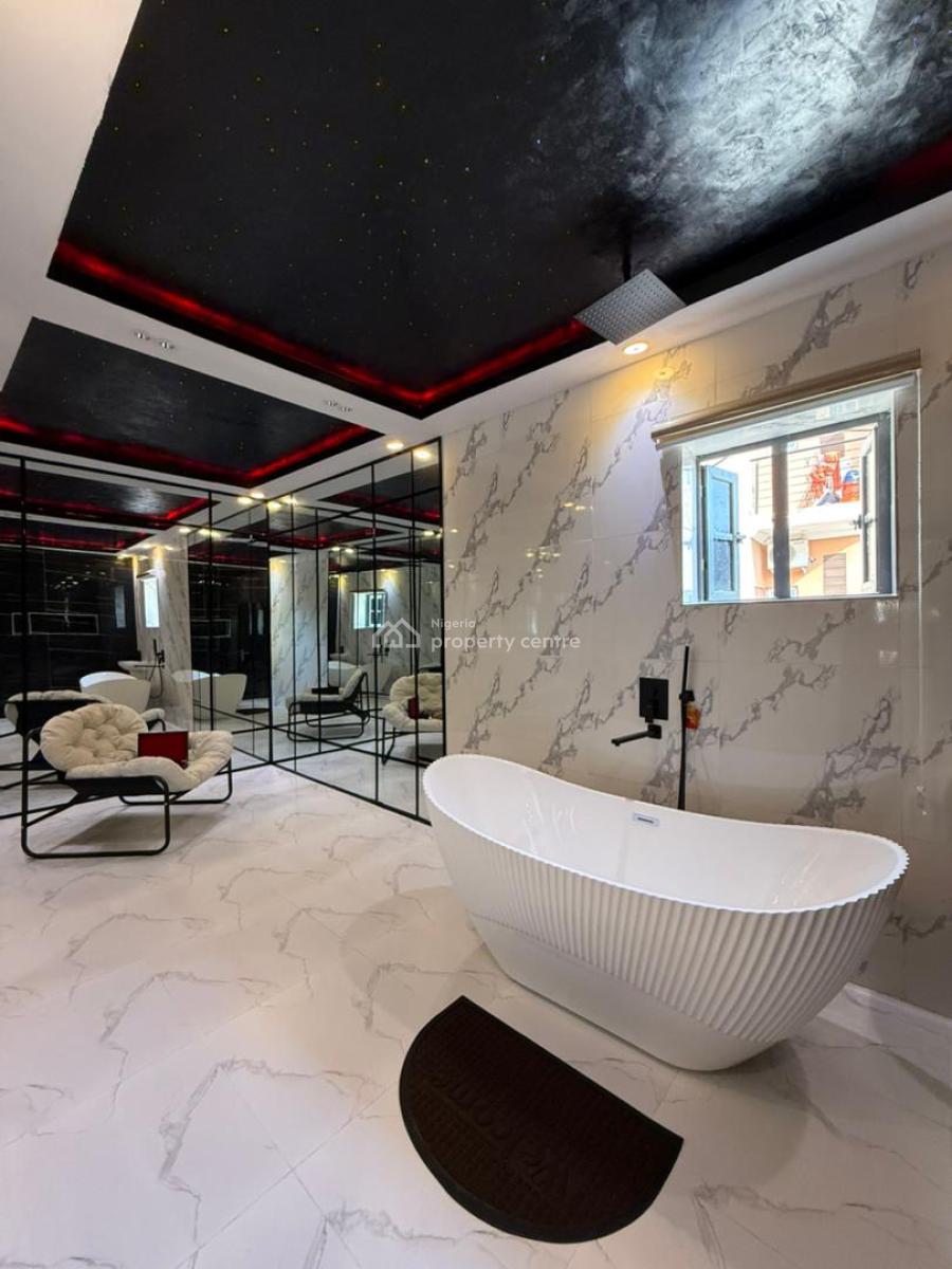 Deluxe 2 Bedroom Apartment with a Private Cinema & a Bath Lounge, Lekki, Lagos, Flat / Apartment Short Let