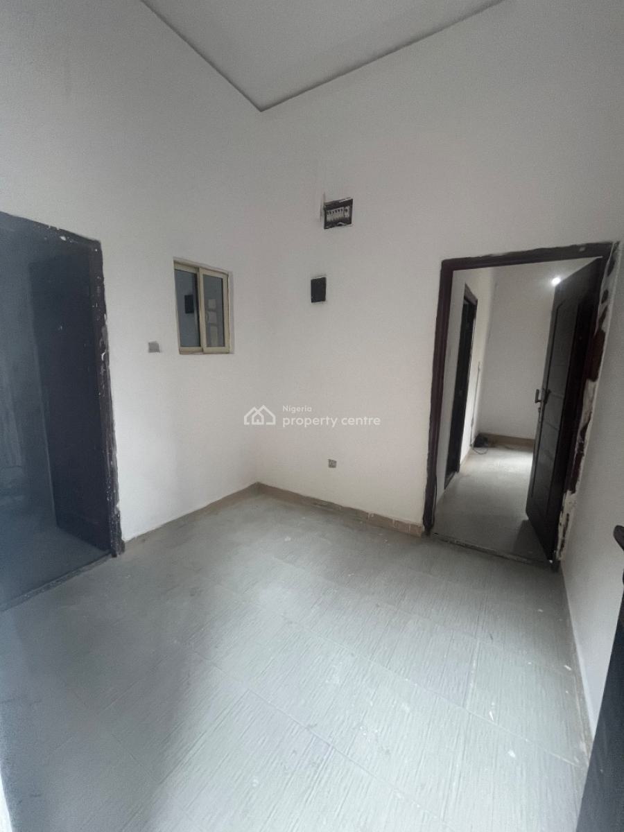Mini Flat, Thomas Estate, Ajah, Lagos, Mini Flat (room and Parlour) for Rent