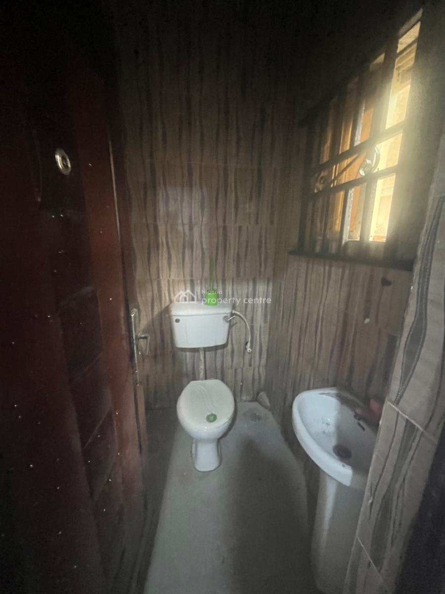 Mini Flat, Thomas Estate, Ajah, Lagos, Mini Flat (room and Parlour) for Rent