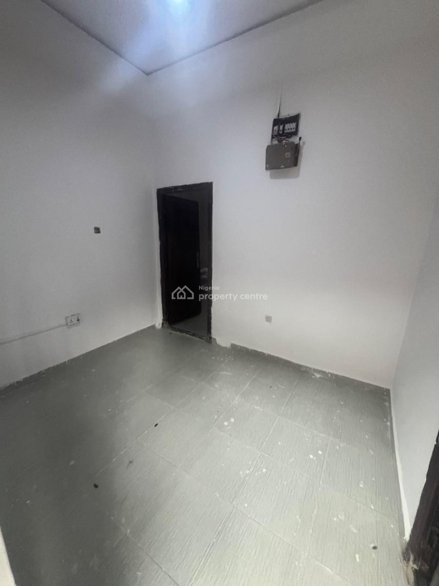 Mini Flat, Thomas Estate, Ajah, Lagos, Mini Flat (room and Parlour) for Rent