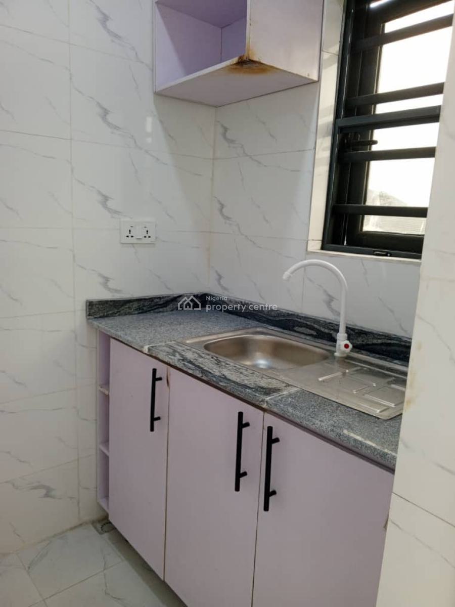 Clean Luxury Roomself Contain, 10 Richman Street, Badore, Ajah, Lagos, Self Contain (single Rooms) for Rent