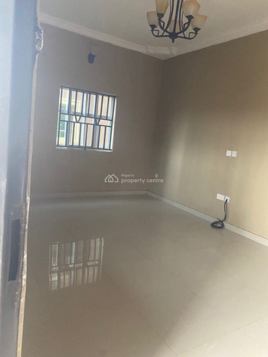 Neatly Used Standard 2 Bedroom, Pedro, Gbagada, Lagos, Flat / Apartment for Rent