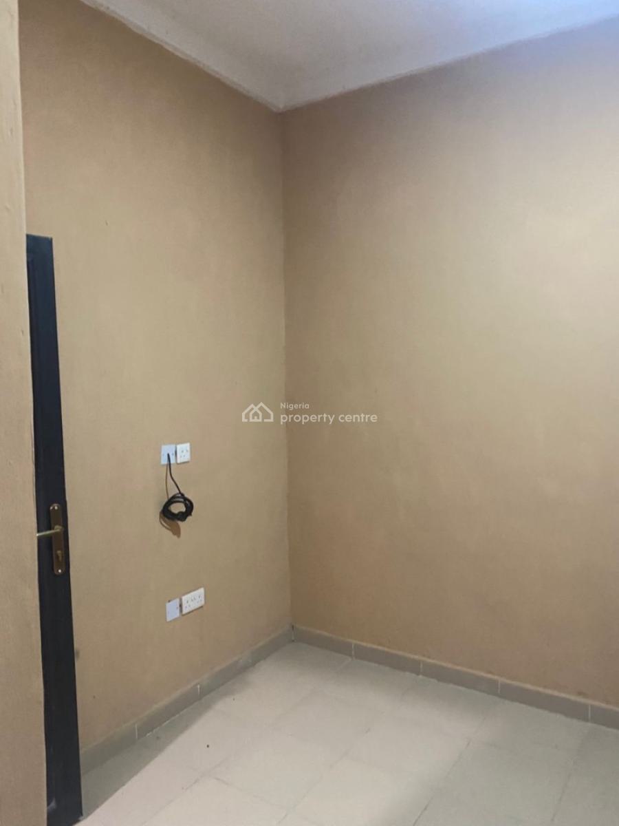 Neatly Used Standard 2 Bedroom, Pedro, Gbagada, Lagos, Flat / Apartment for Rent