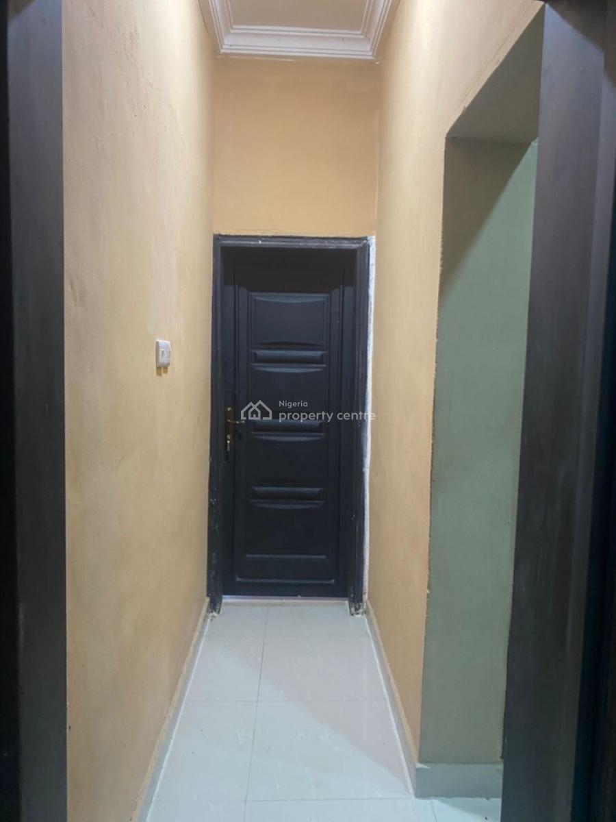 Neatly Used Standard 2 Bedroom, Pedro, Gbagada, Lagos, Flat / Apartment for Rent