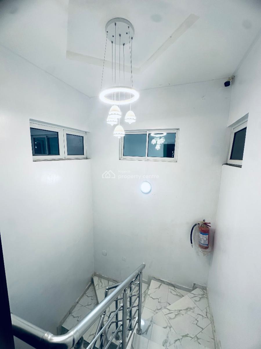 Sharp Furnished 1 Bedroom Penthouse, Davies Court, Ologolo, Lekki, Lagos, Mini Flat (room and Parlour) for Rent