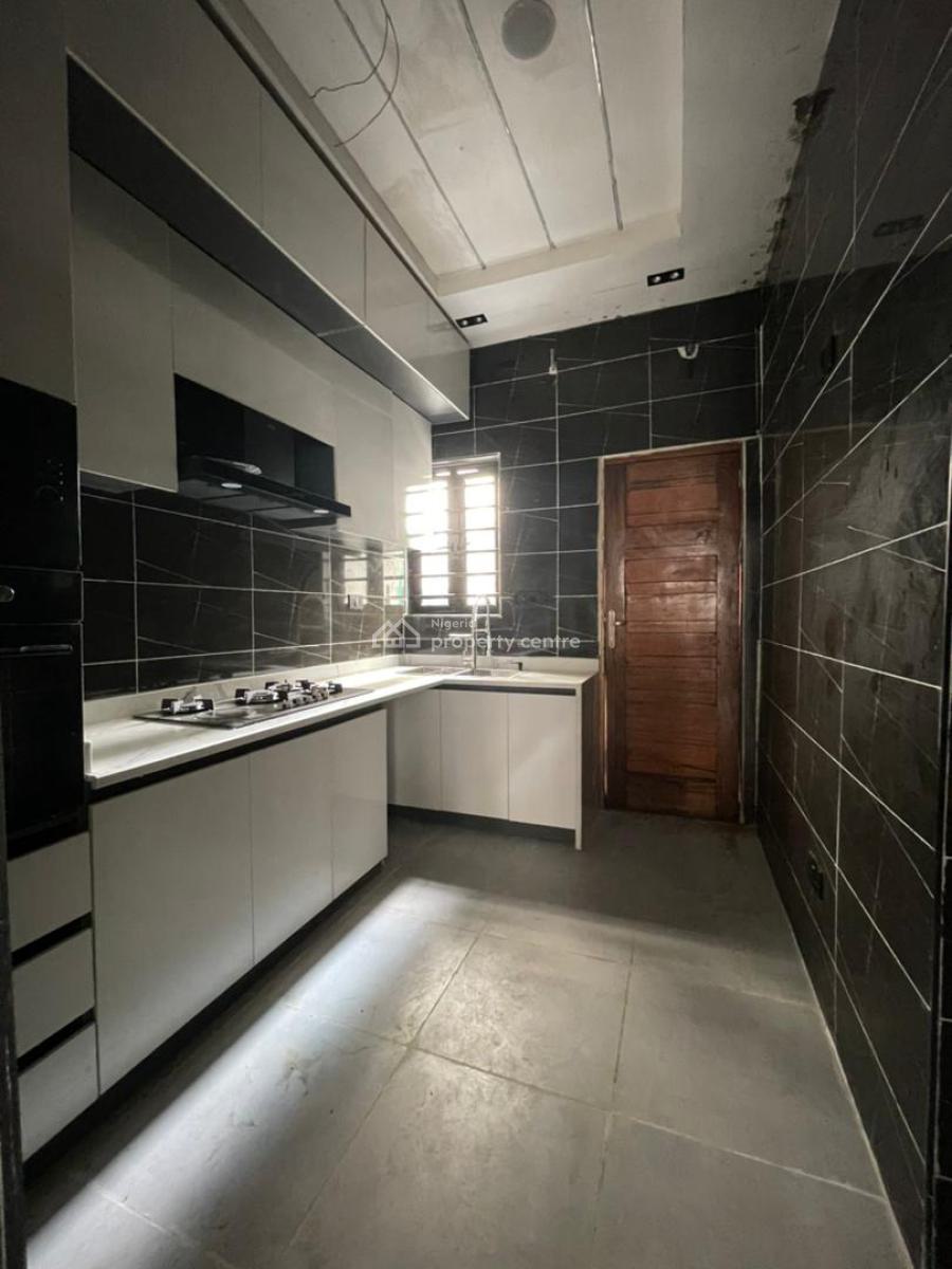 4 Bedrooms Terraced Duplex, Ikota, Lekki, Lagos, Terraced Duplex for Sale