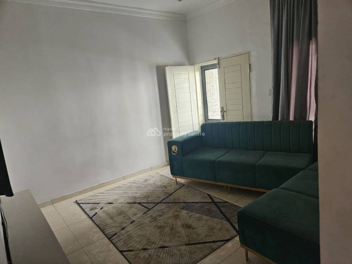 Well Maintained 4 Bedrooms Penthouse with 2 Rooms Bq, Adebola Close, Off Admiralty, Lekki Phase 1, Lekki, Lagos, House for Rent