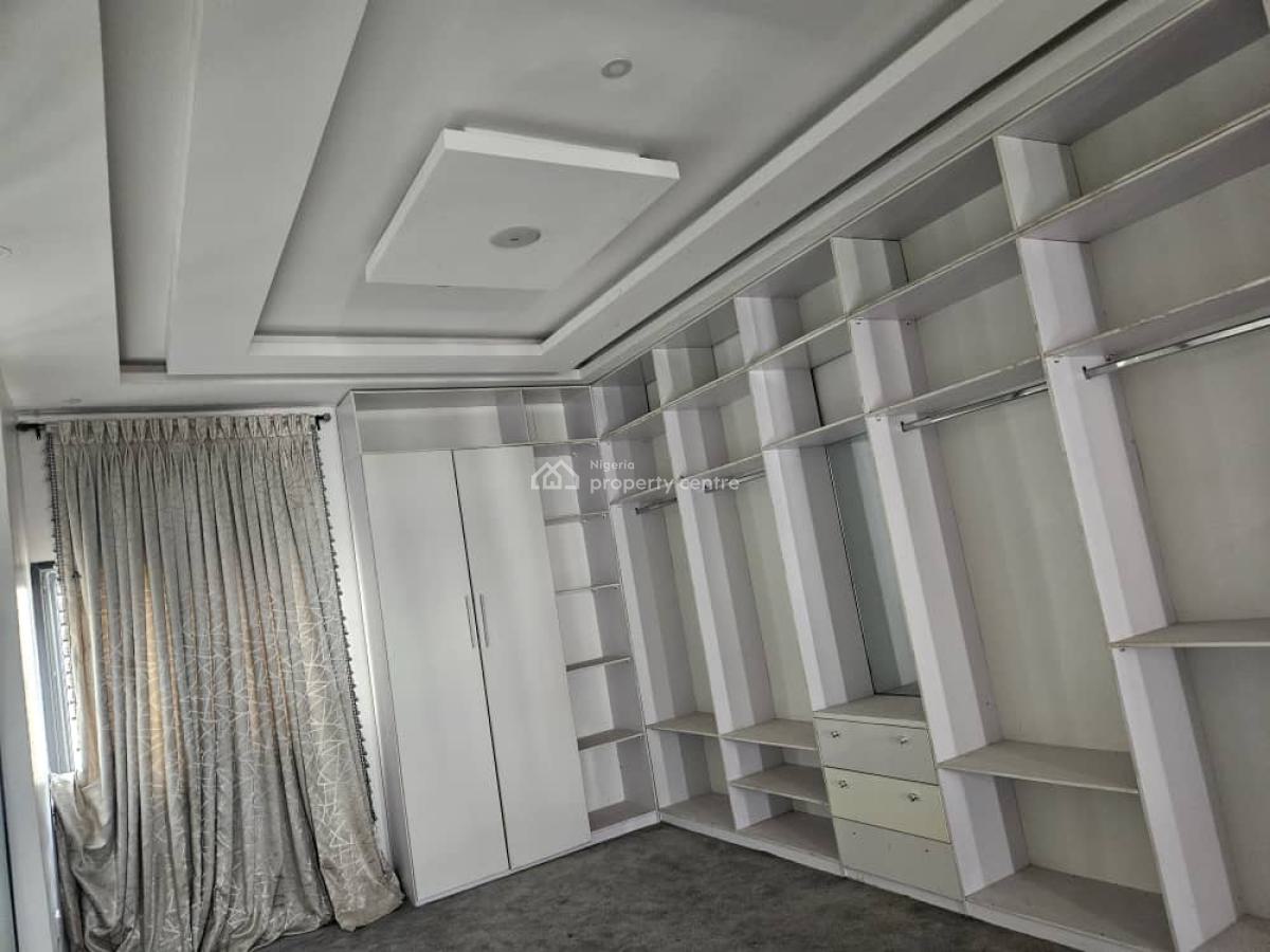 Well Maintained 4 Bedrooms Penthouse with 2 Rooms Bq, Adebola Close, Off Admiralty, Lekki Phase 1, Lekki, Lagos, House for Rent