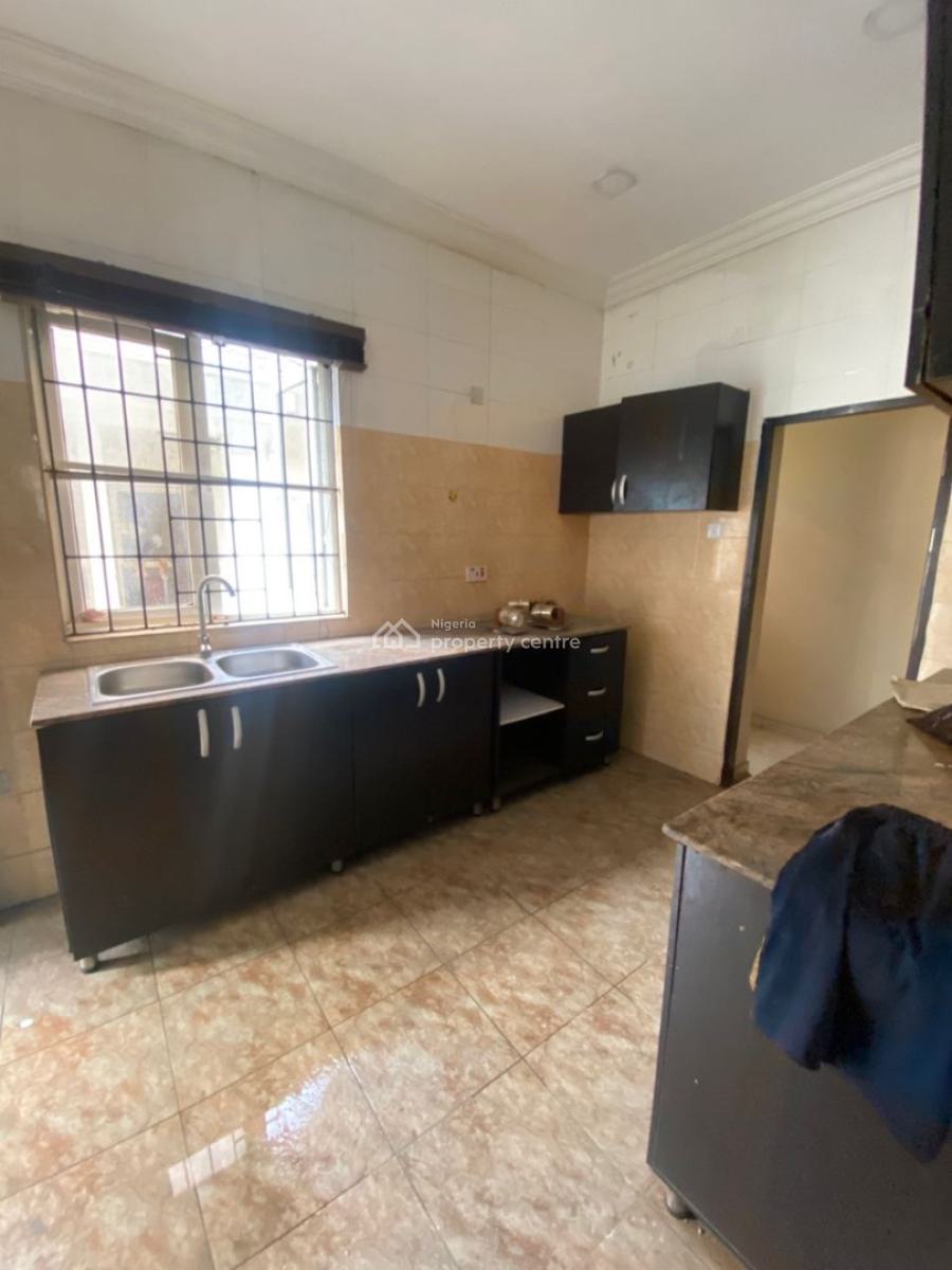2 Bedroom Apartment, Lekki Phase 1, Lekki, Lagos, Flat / Apartment for Rent