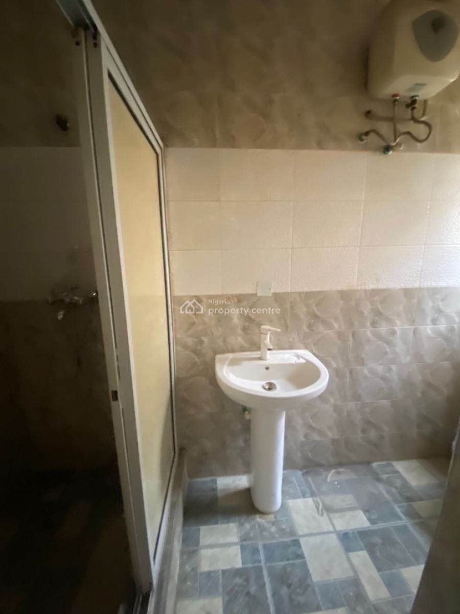2 Bedroom Apartment, Lekki Phase 1, Lekki, Lagos, Flat / Apartment for Rent