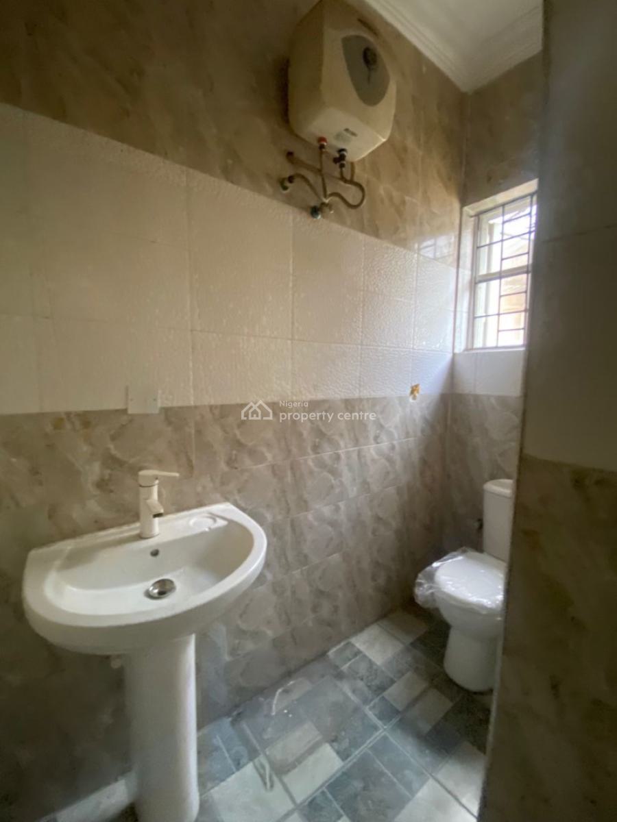 2 Bedroom Apartment, Lekki Phase 1, Lekki, Lagos, Flat / Apartment for Rent