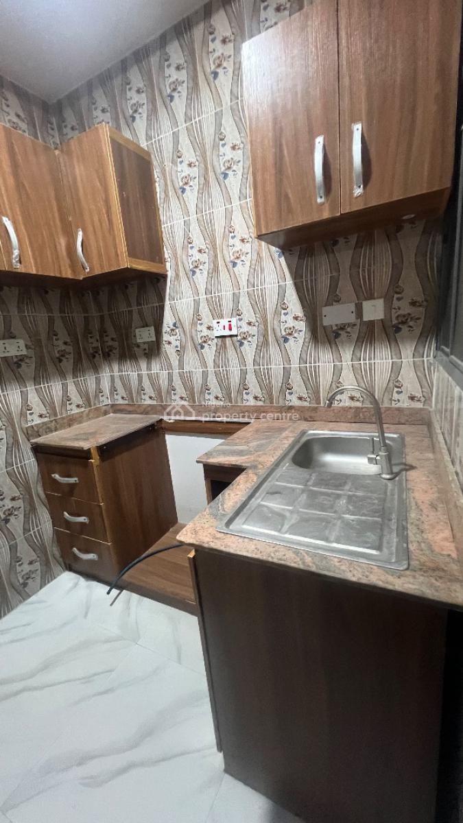 Self Service 3 Bedroom Flat, Lekki Phase 1, Lekki, Lagos, Flat / Apartment for Rent