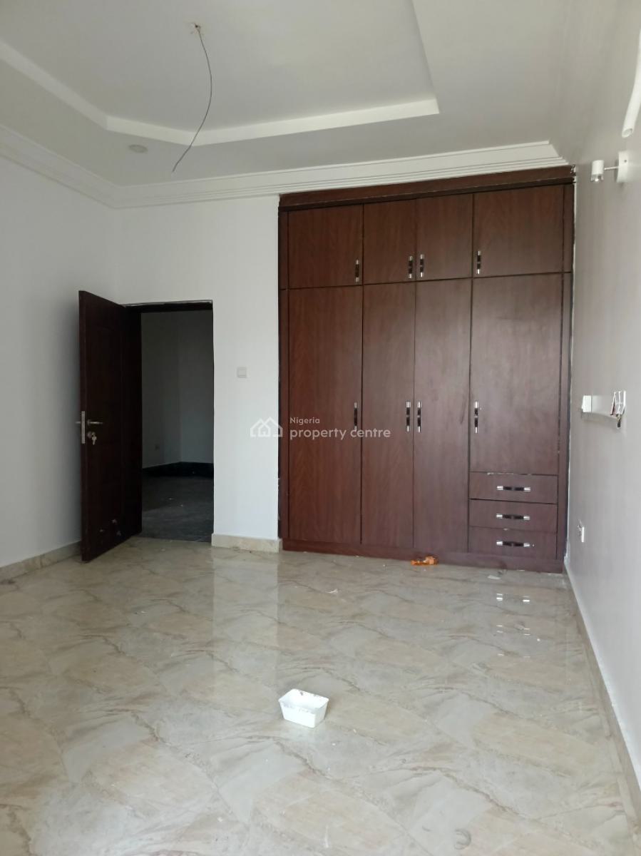 Well Renovated 4 Bedroom Terrace, Guzape District, Abuja, House for Rent