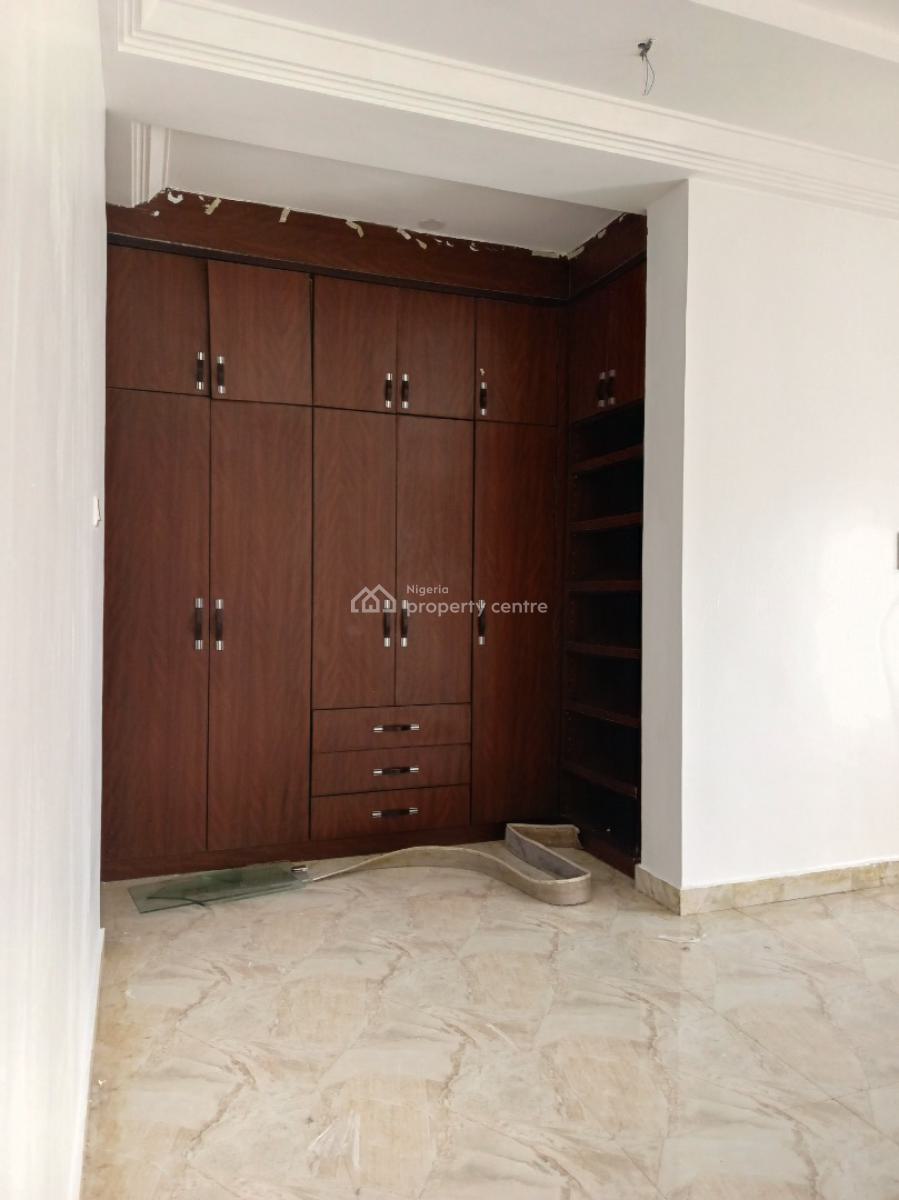 Well Renovated 4 Bedroom Terrace, Guzape District, Abuja, House for Rent