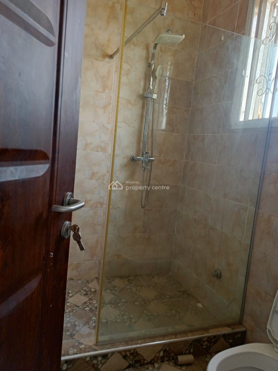 Well Renovated 4 Bedroom Terrace, Guzape District, Abuja, House for Rent