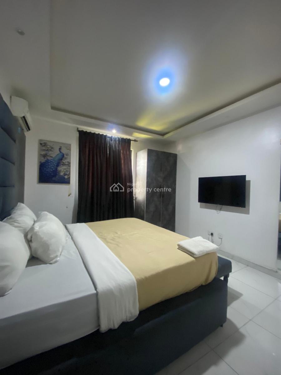 1 Bedroom and Studio Apartment, Salem, Lekki, Lagos, Mini Flat (room and Parlour) Short Let