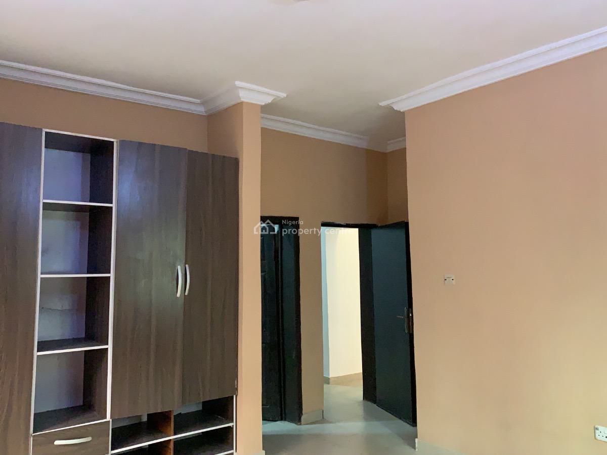 Big Luxurious 3 Bedroom Apartment in an Access Code Estate, Chevron, Osapa, Lekki, Lagos, Flat / Apartment for Rent